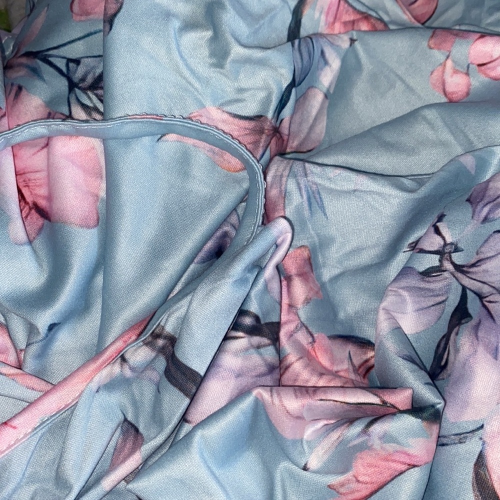 NEW INVENTORY 💞Floral Print High Split Slip Sleepdress💞 - Picture 6 of 6